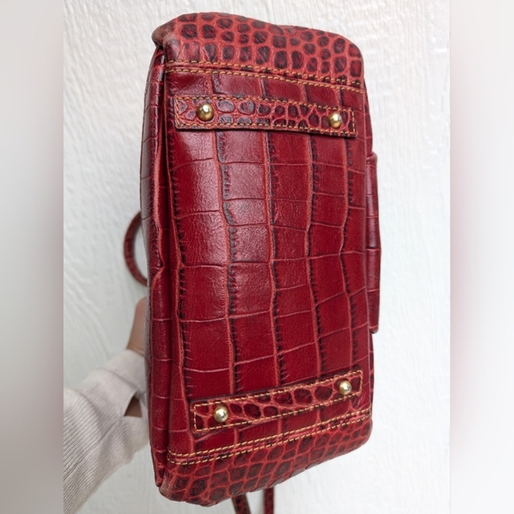Dooney & Bourke Campbell Croco Embossed Leather Satchel With Matching Wallet - Picture 6 of 15